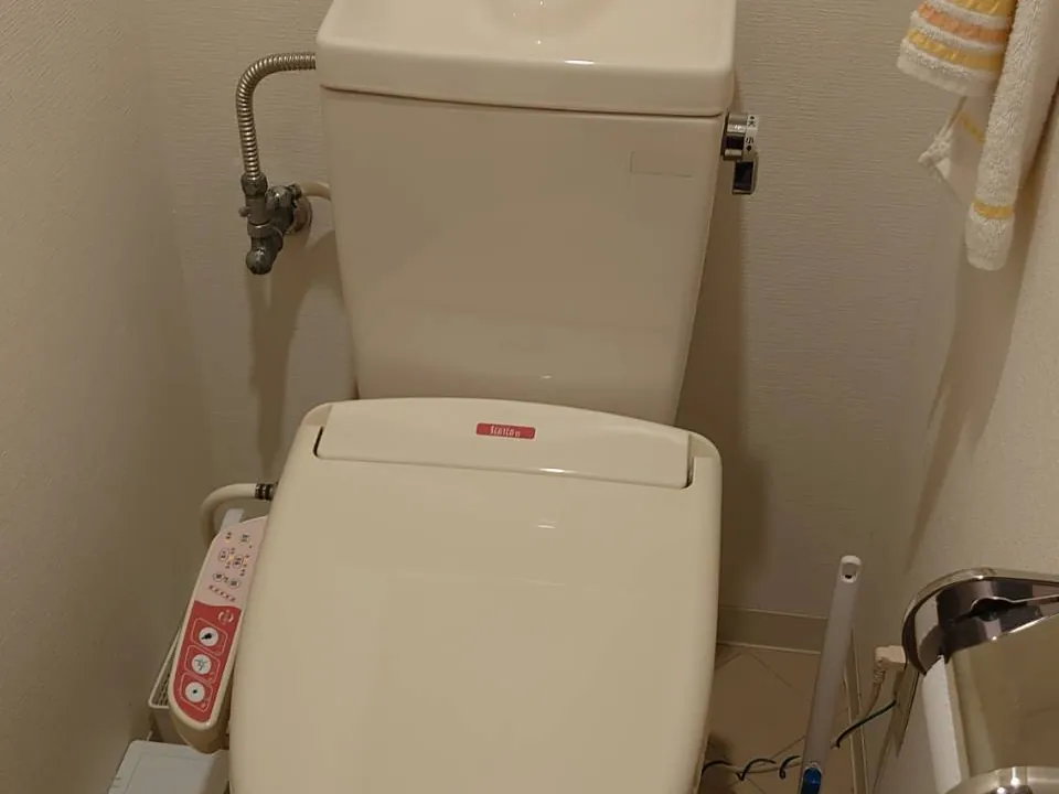 ウォシュレットの交換の施工前
