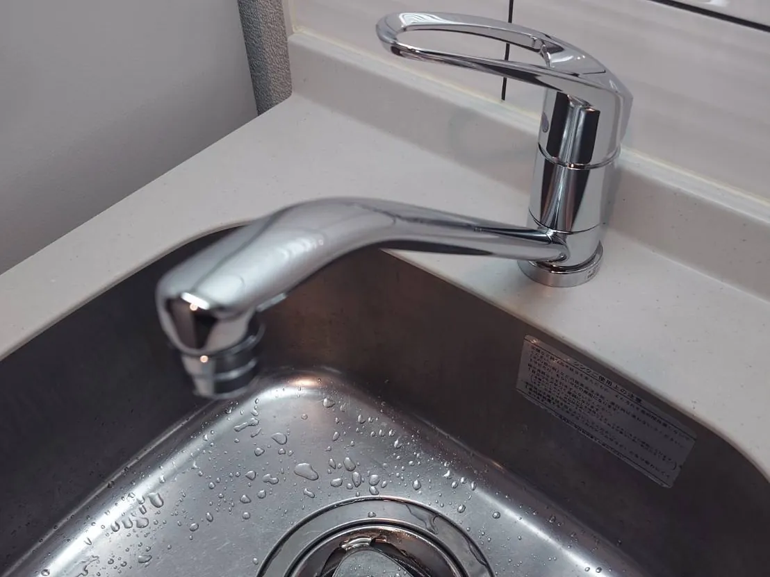 シングルレバー水栓の交換の施工前